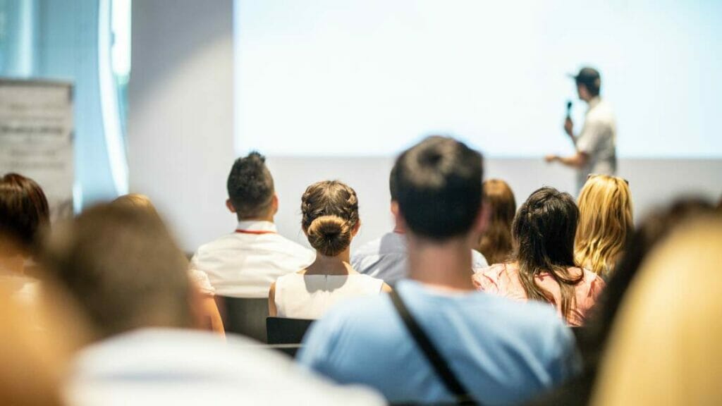 Avoid these mistakes in University Presentation